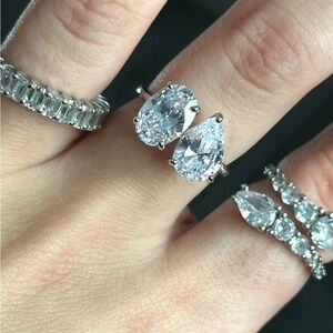 Elegant Silver Teardrop Ring 925 sterling silver box included